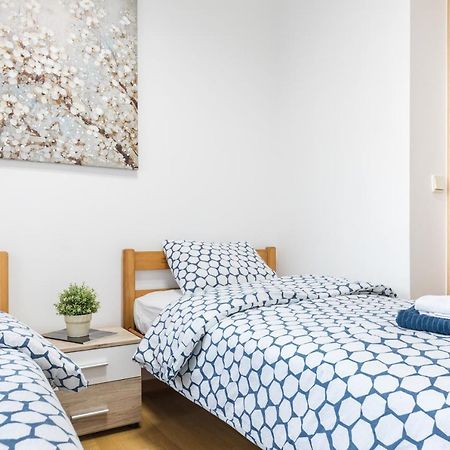 2 Bedroom Apt. In The Business Zone- Free Parking Zagreb Eksteriør bilde