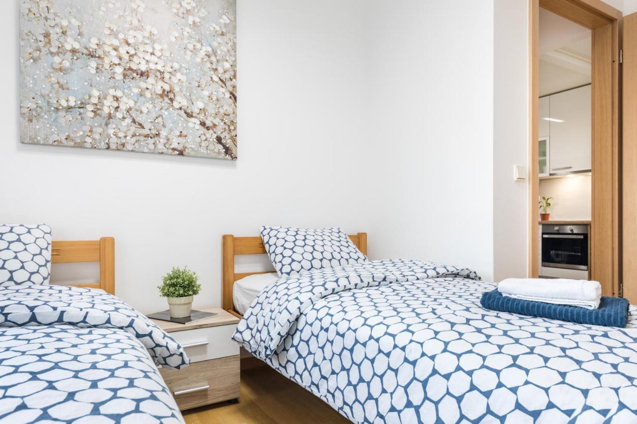 2 Bedroom Apt. In The Business Zone- Free Parking Zagreb Eksteriør bilde