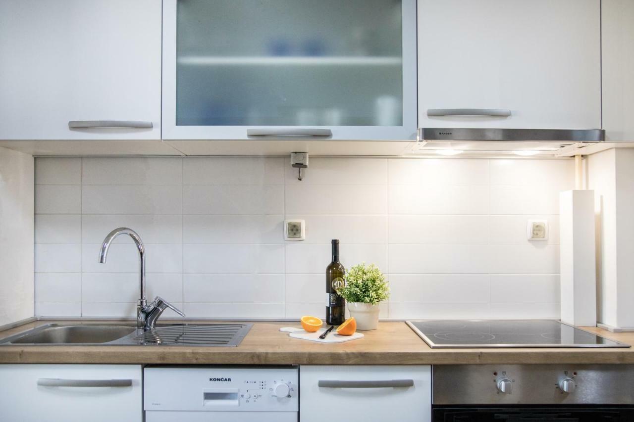 2 Bedroom Apt. In The Business Zone- Free Parking Zagreb Eksteriør bilde