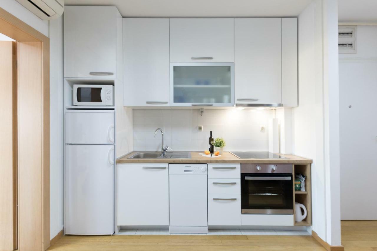 2 Bedroom Apt. In The Business Zone- Free Parking Zagreb Eksteriør bilde